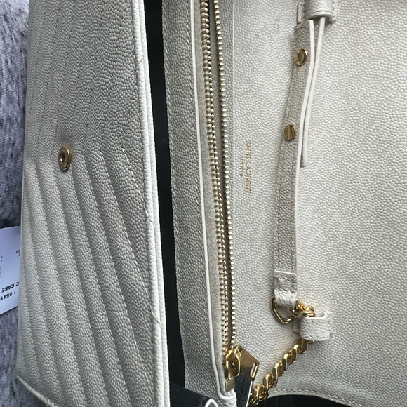 YSL - Picture 5 of 5